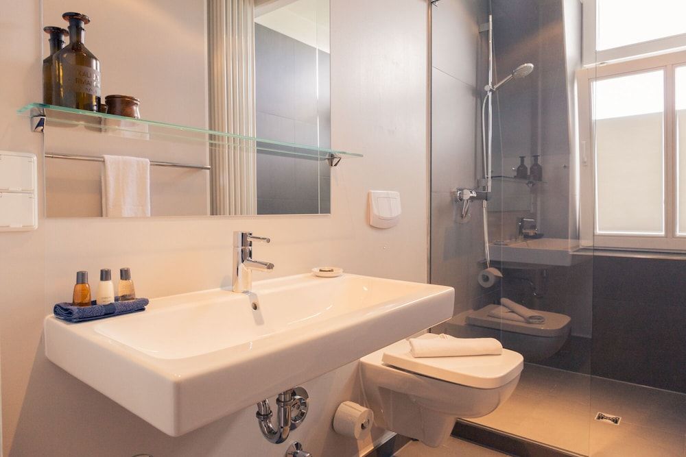 OSTKÜSTE - Villa Albatros Design Apartments Deluxe Studio, 1 Queen Bed, Balcony, Partial Sea View 8