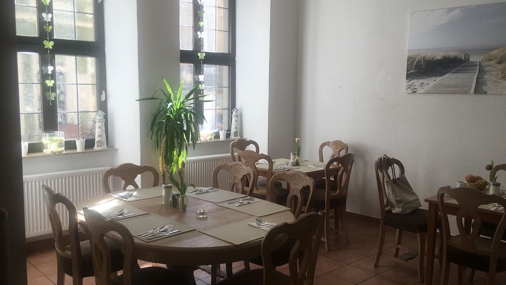 undefined Hotel Sandstern 8