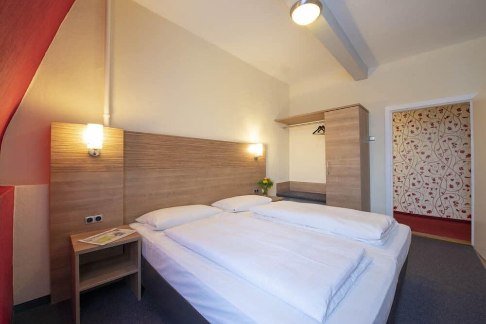 undefined Hotel Café Lieb 5