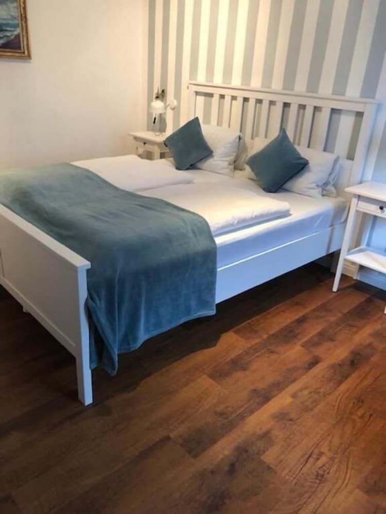 Basic Double Room