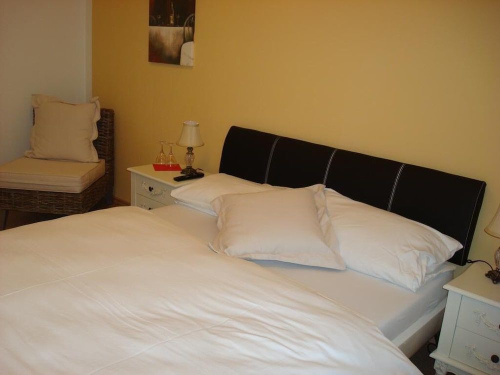 Basic Single Room