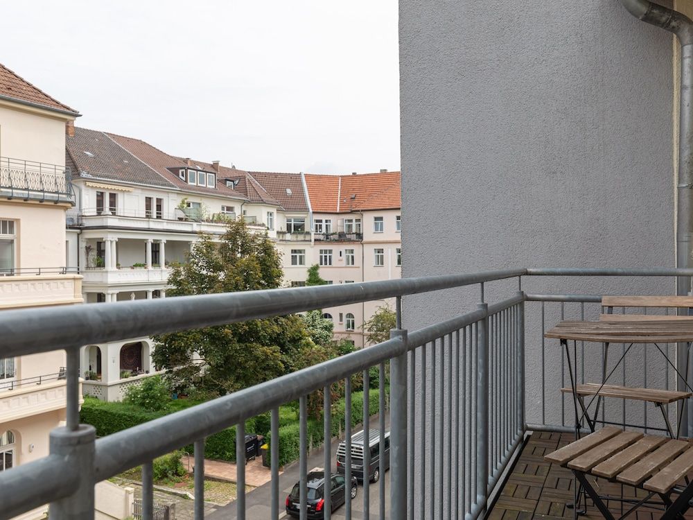 Limehome Kassel Suite with balcony 6