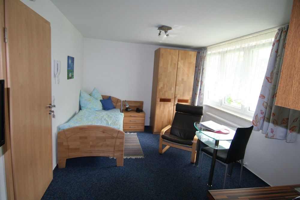 Apartment (No 5)