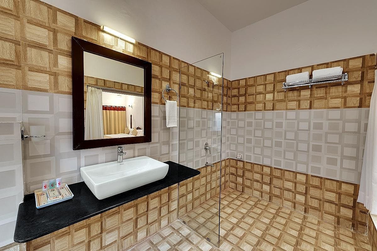 2264861_17051720090053053727_proc