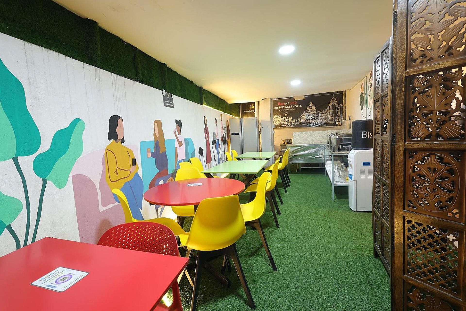 undefined Hotel Arcade Inn 5