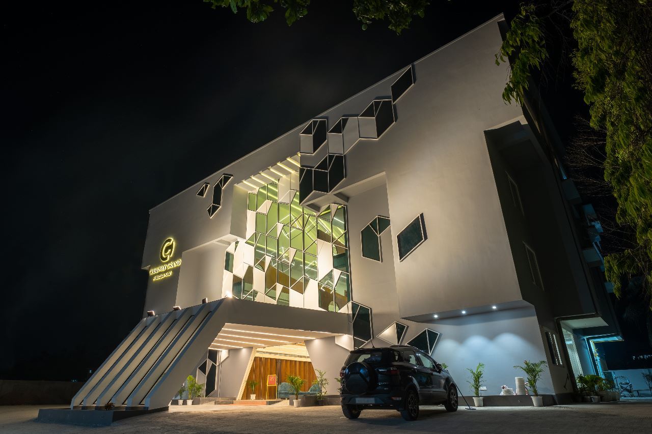Clubway Grand- A Boutique Hotel
