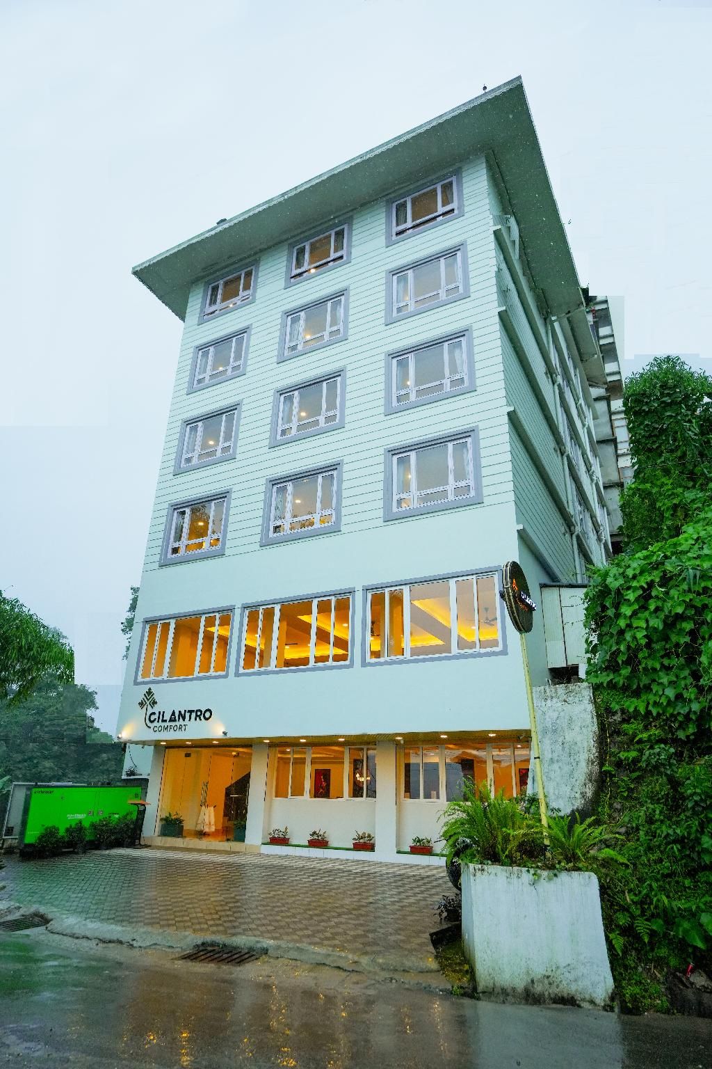 Cilantro Comfort, Gangtok