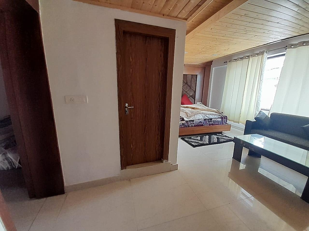 Hotel Yoga Badrinath Dham Family Suite 2
