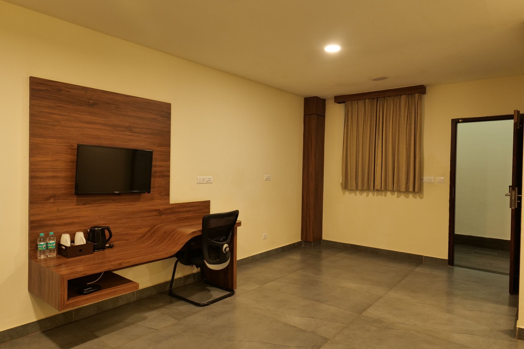 Deluxe Room with Balcony