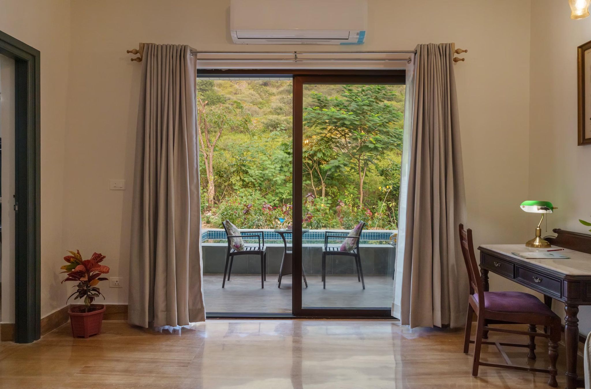 Hill View - Luxury Suite With Private Pool