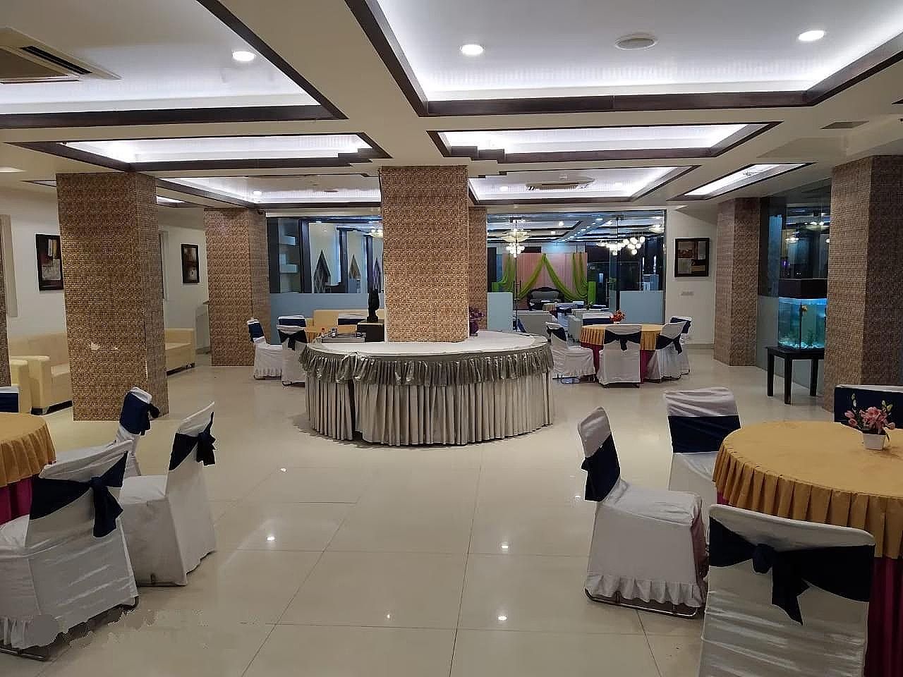 undefined Trot Le Crescent 7