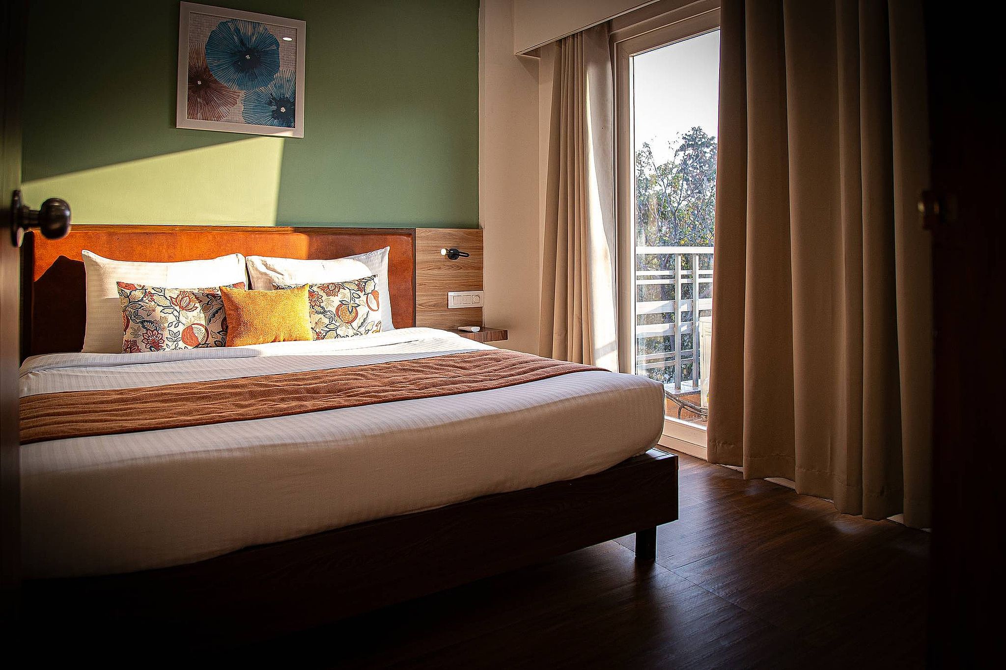 Executive Suite with Living Room and Balcony