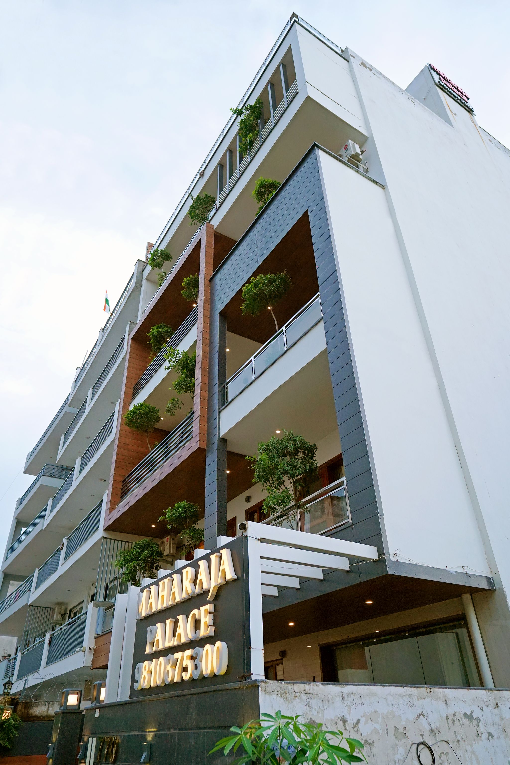 undefined Hotel Maharaja Palace Boutique Hotels Near Medanta Medicity Gurgaon 7