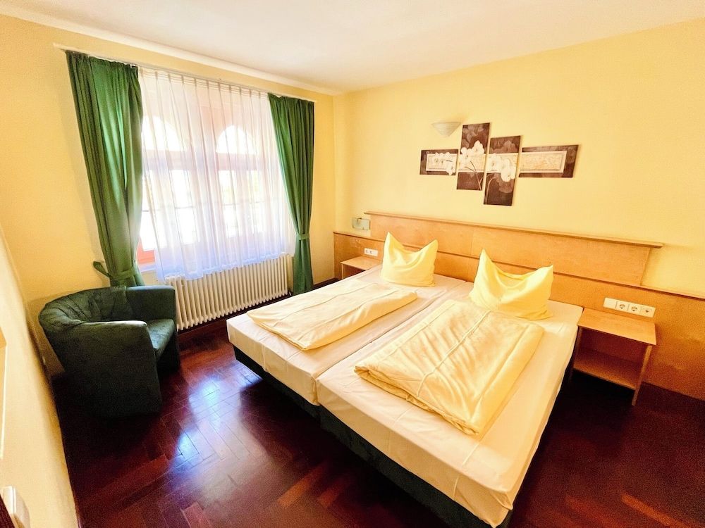 Hotel Hoepfner Burghof Standard Double Room 2