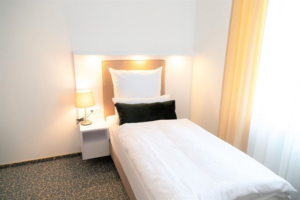 Amplidi Hotel Hannover Single Room 2