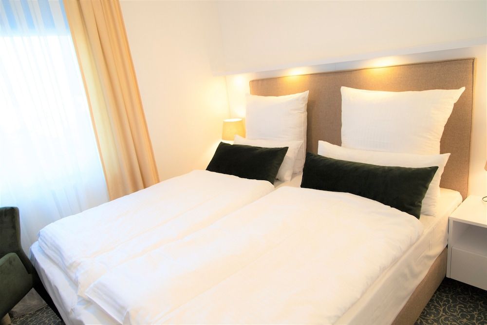 Amplidi Hotel Hannover Double Room 4