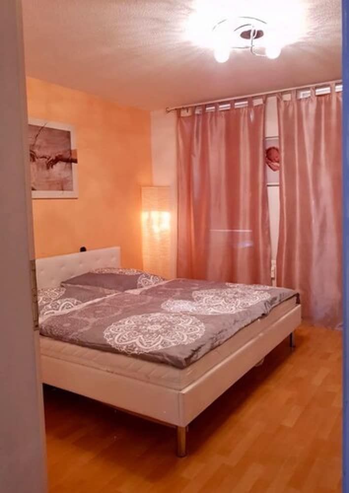 Triple Room, Multiple Bedrooms
