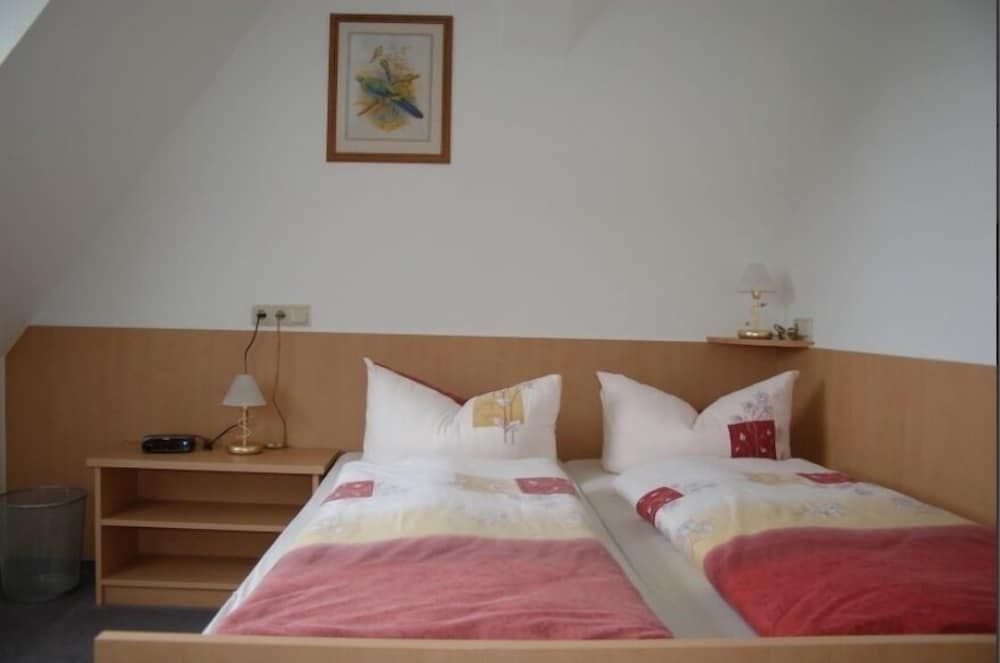 Basic Double Room