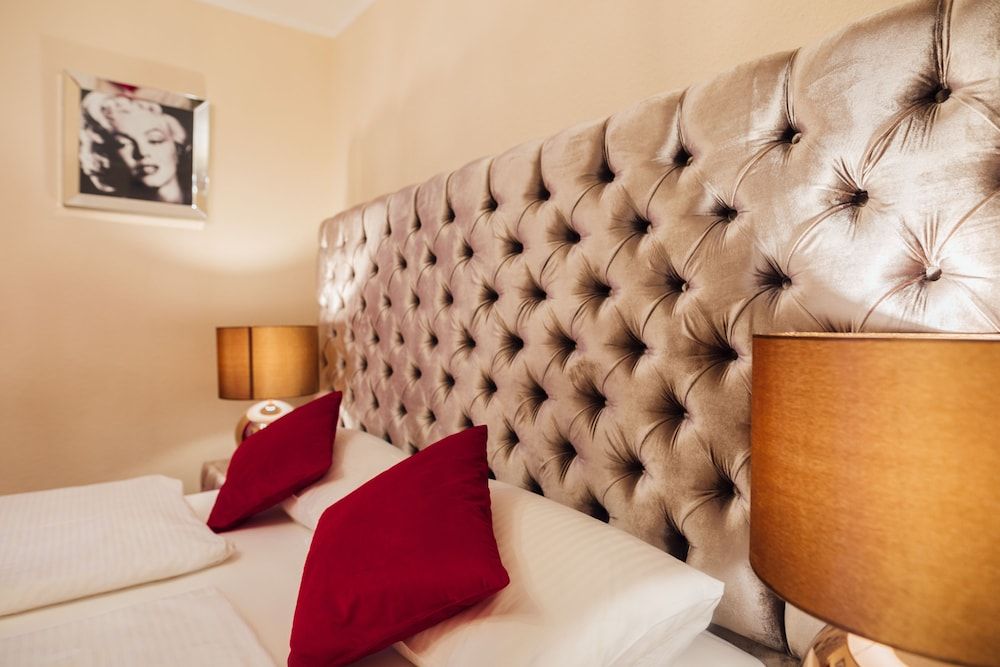 Hotel CULT Hamburg Double or Twin Room 2