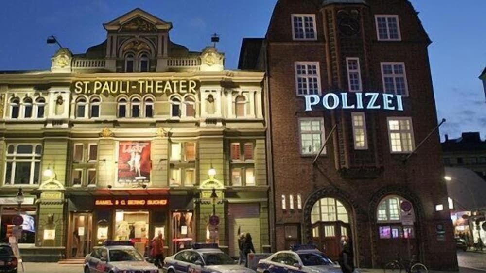 undefined Hotel CULT Hamburg 4