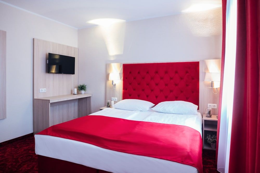 Hotel CULT Hamburg Basic Triple Room 4