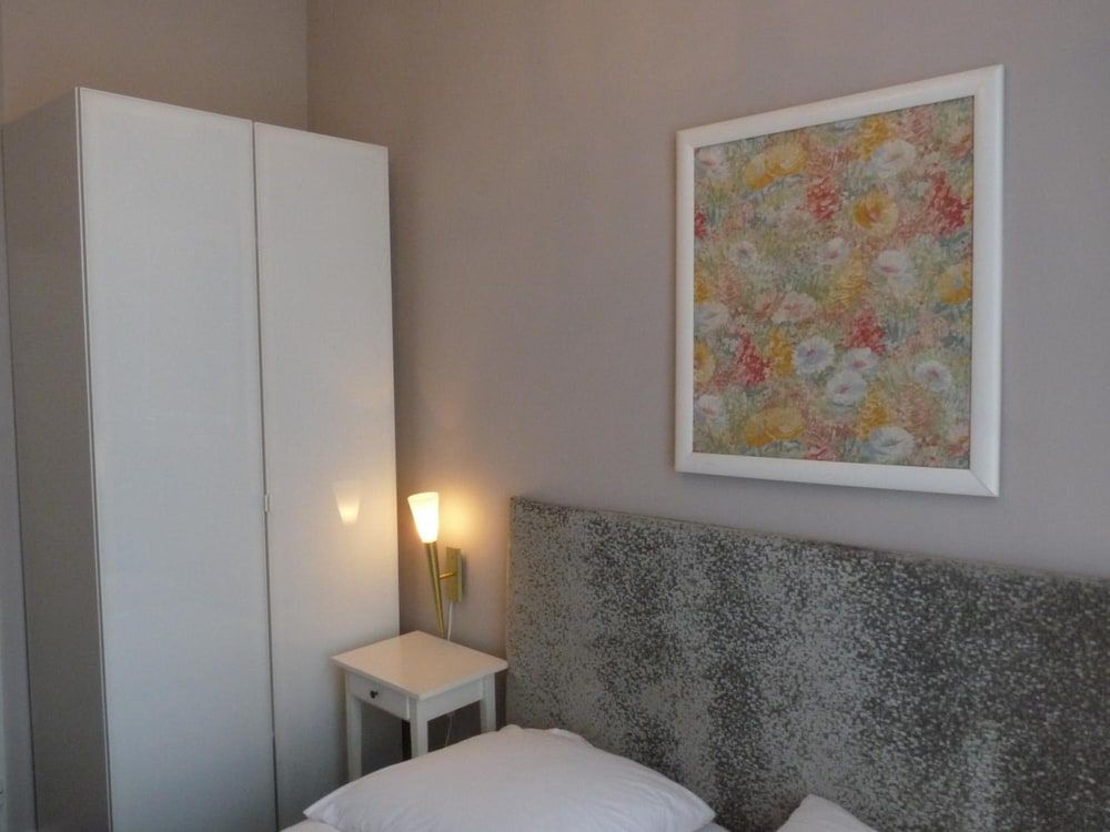 Hotel Commodore Classic Double Room 5