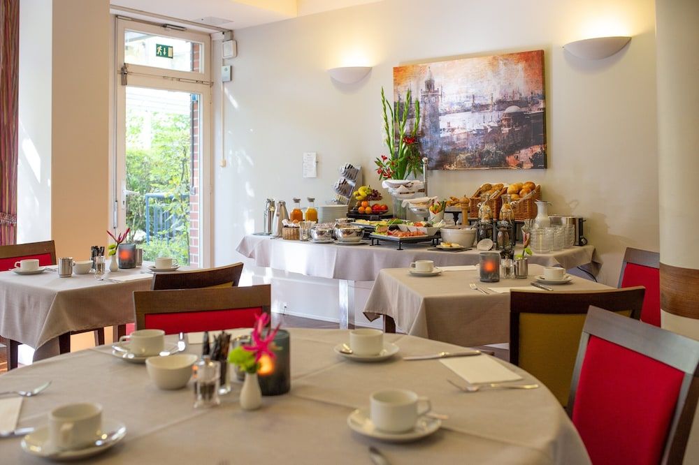 undefined Stadthaushotel Hamburg 4