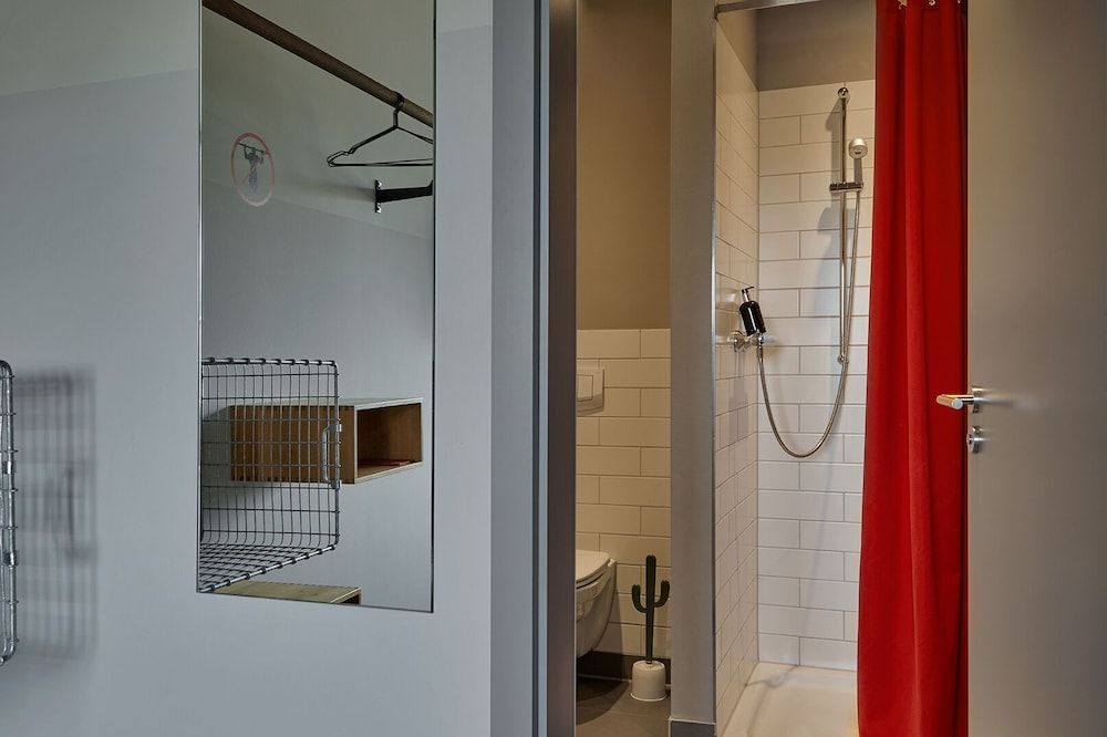 KRÖGER by Underdog Hotels Double Room 8