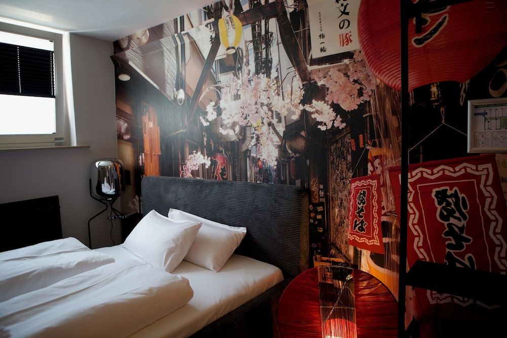 undefined CitySurfer44 10