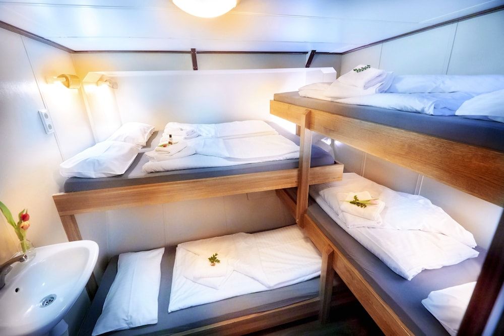 undefined Segelschiff Loth Lorien 4