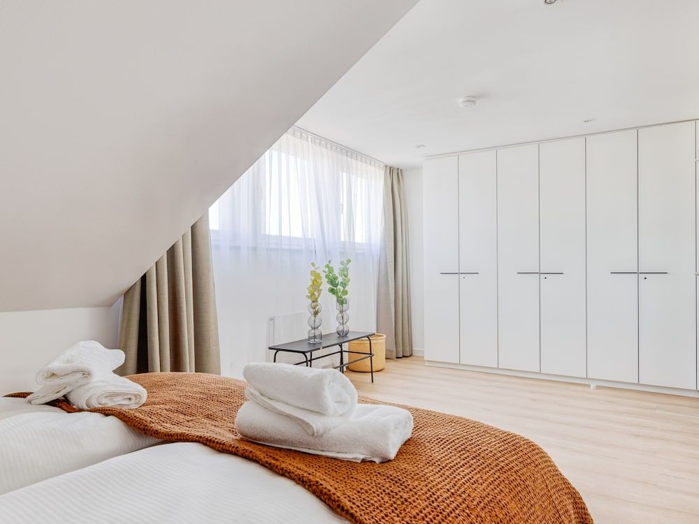 One-Bedroom Suite XL