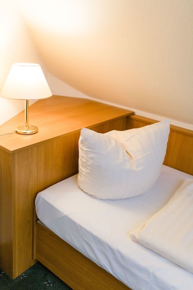Akzent Hotel Zur Grünen Eiche Standard Single Room 4