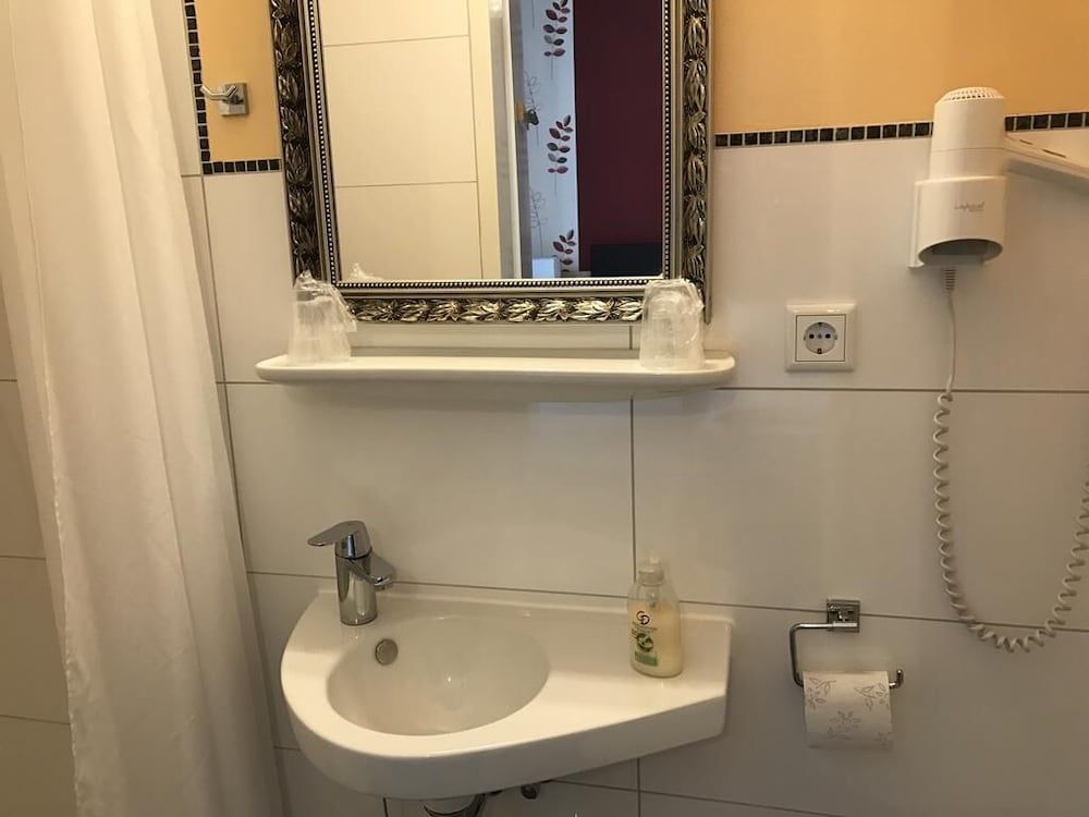 Comfort Single Room