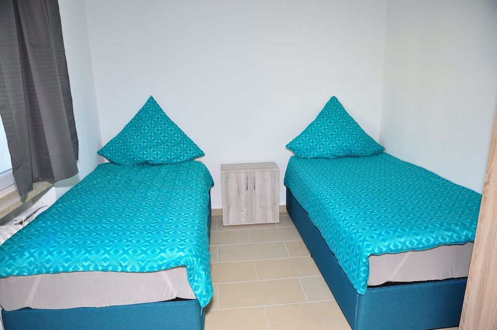 Economy Twin Room, Shared Bathroom (Nr. 4)