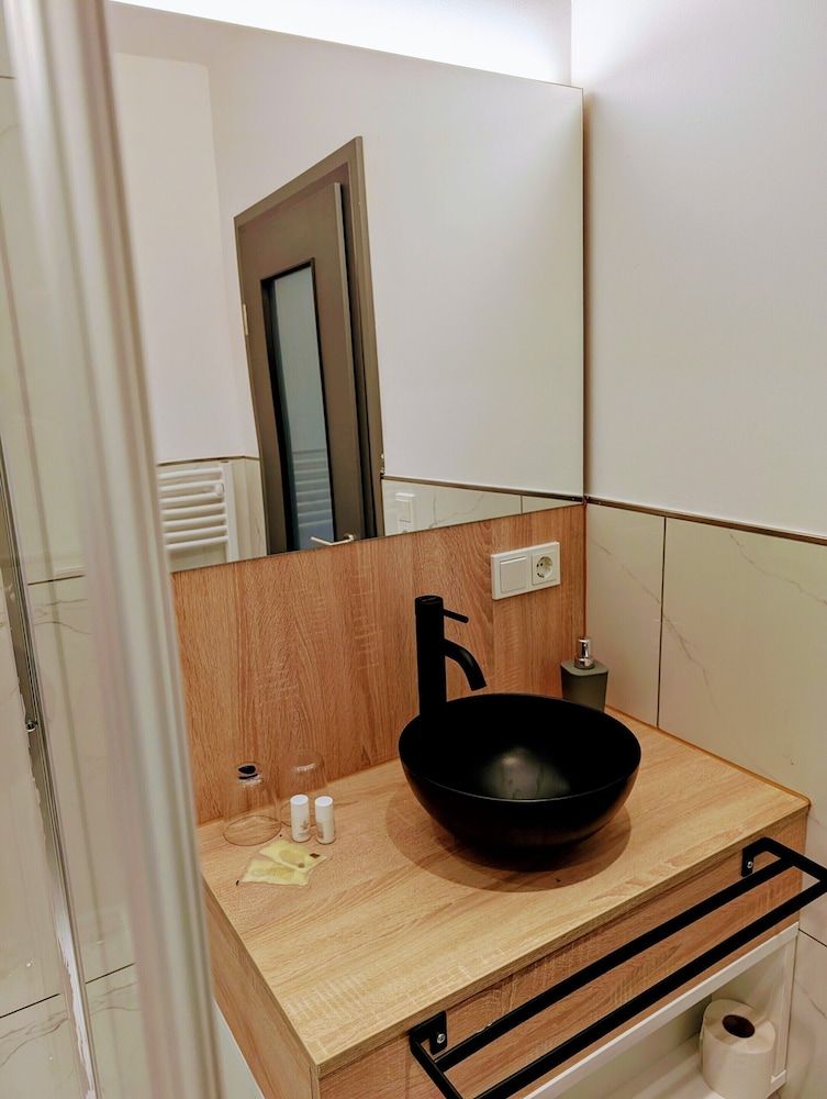 Hotel Tausendschön Deluxe Double Room, Private Bathroom 6