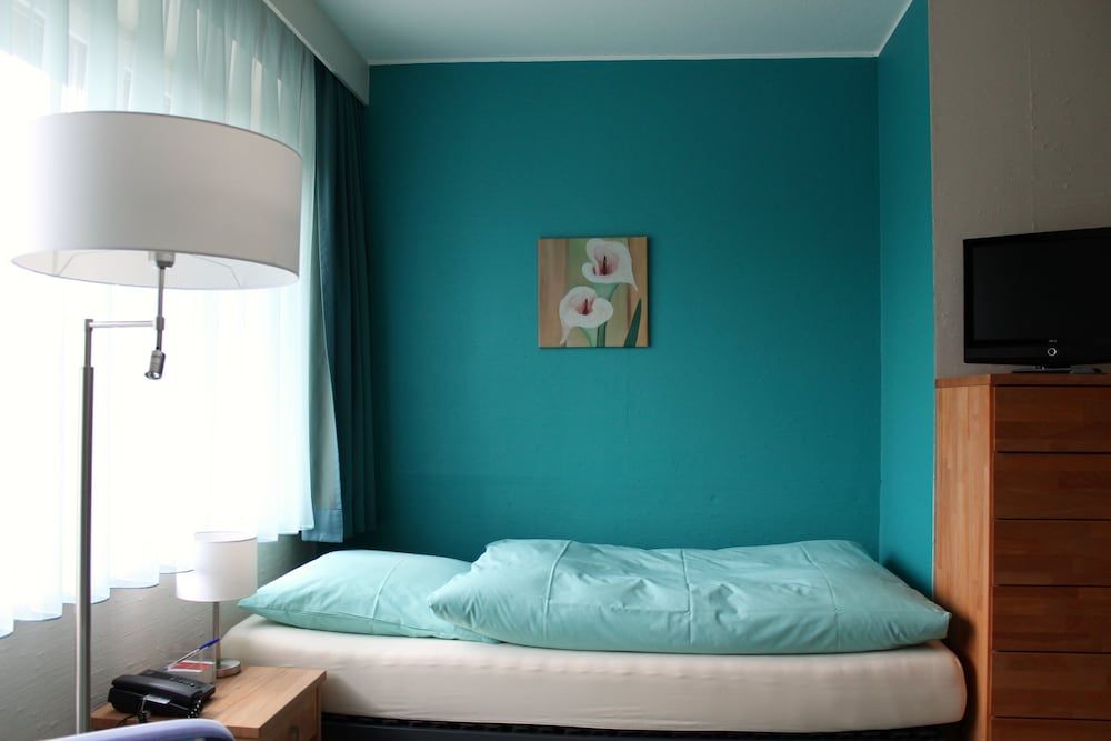 Hotel Donnersberg Single Room