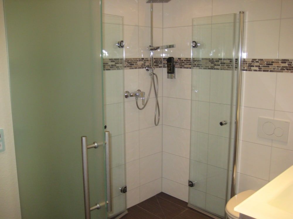 Hotel Zum Rosengarten Standard Double Room 5