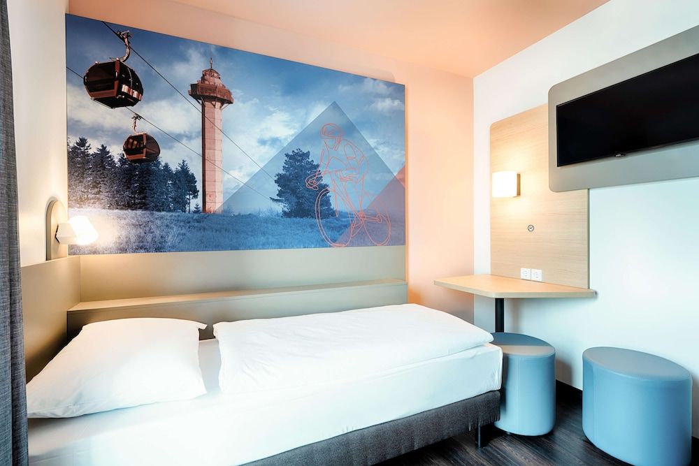 B&B Hotel Willingen Twin Room 6