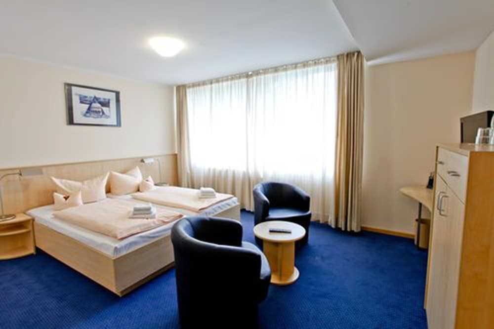 Classic Single Room