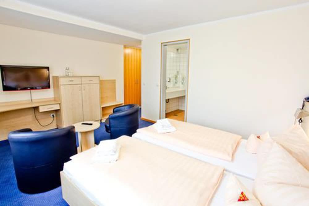 Classic Single Room
