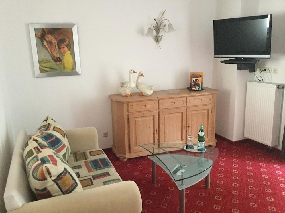 Suite, Garden View