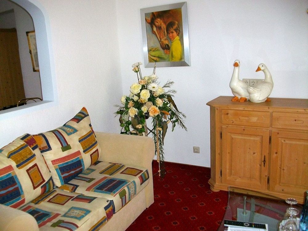 Suite, Garden View