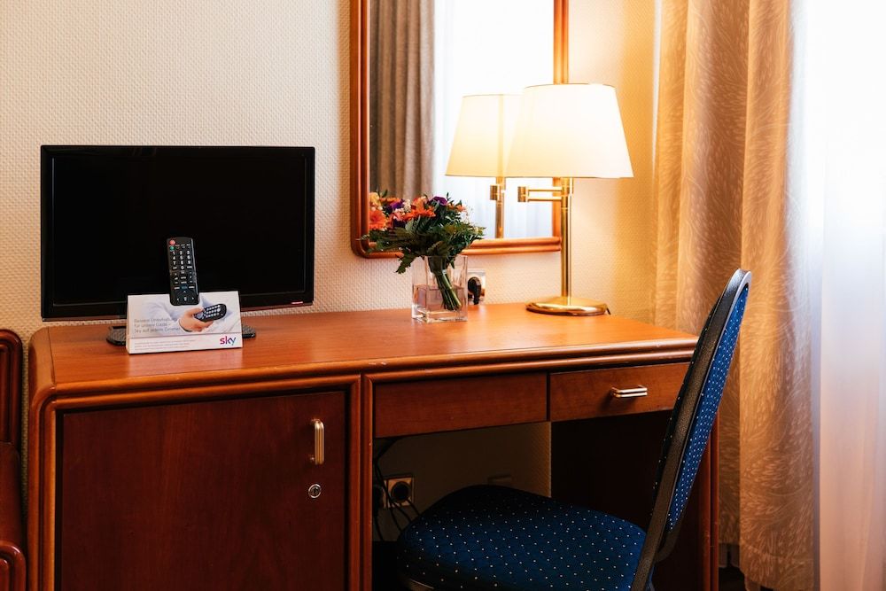 Hotel Excelsior Single Room 2