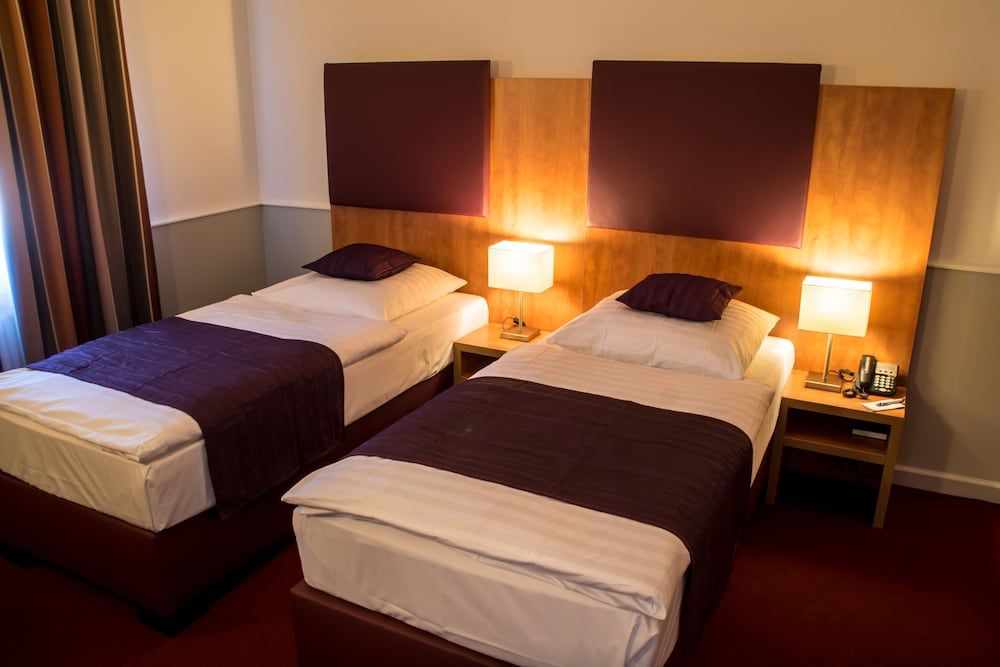 Hotel Niederrad Double Room 3