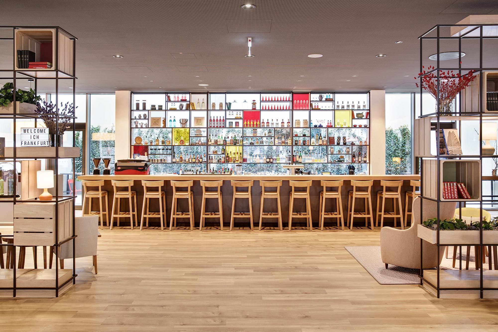 bar/lounge