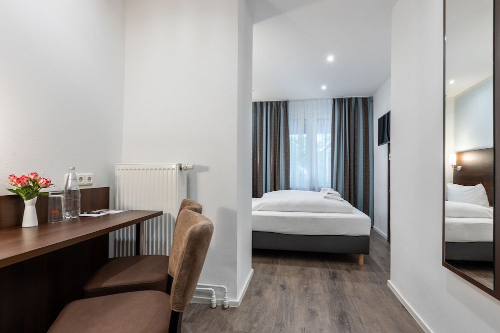 Trip Inn Budget Messe Standard Twin Room 4