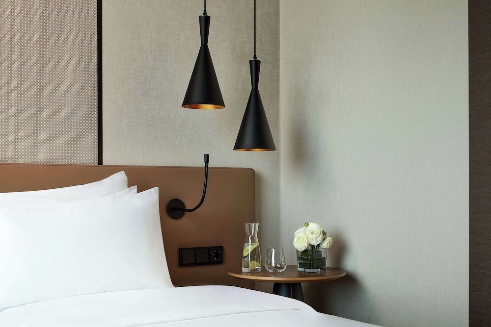 NH Collection Frankfurt Spin Tower Superior Room 3