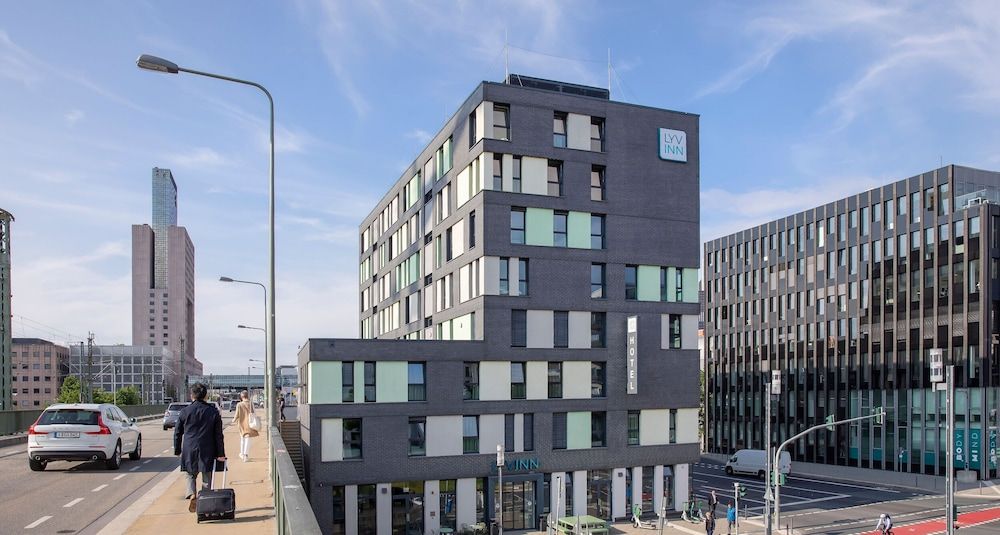 undefined LyvInn Hotel Frankfurt Messe 5