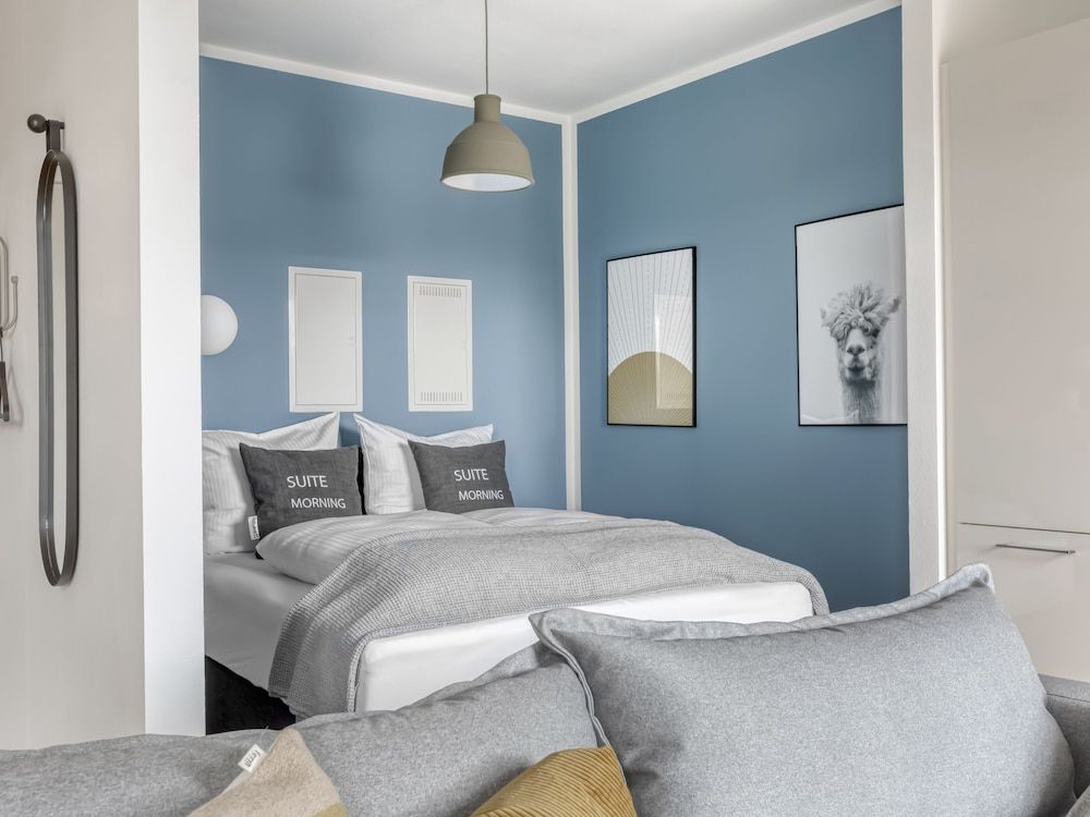 Limehome Trier Nikolaus-Leis-Strasse Suite L with sofa bed 2