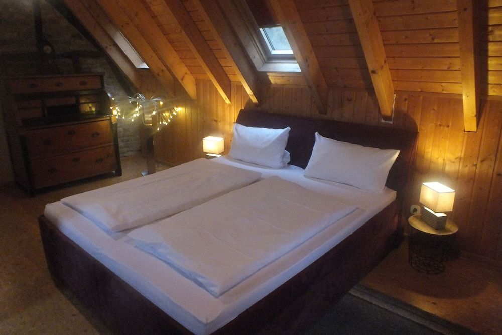 House, 2 Bedrooms, Balcony, River View